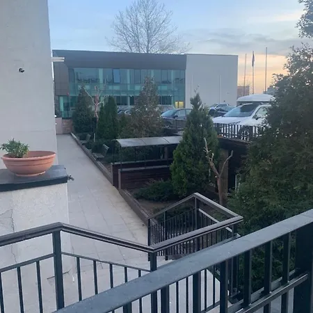 Liviu Apartment